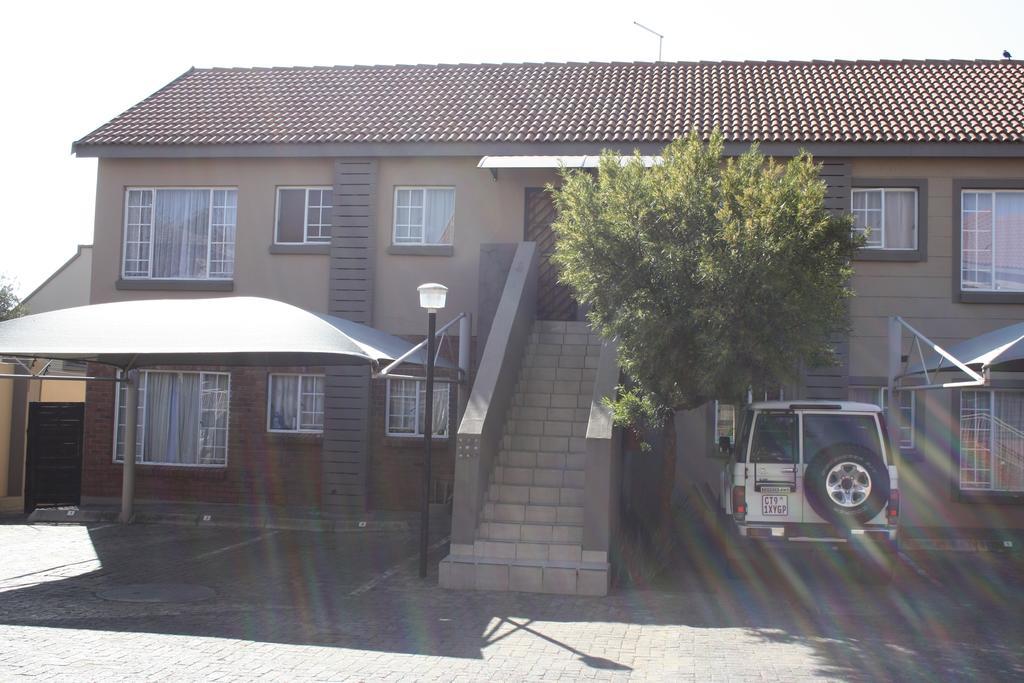 African Eagle Apartments Witfield Exterior photo
